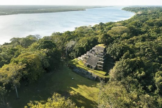 lamanai mayan ruins