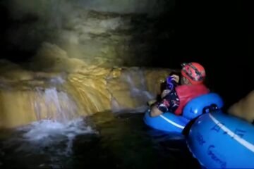 belize-cave-tube