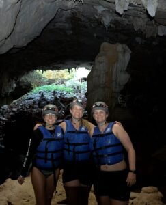 belize-cave-tubing