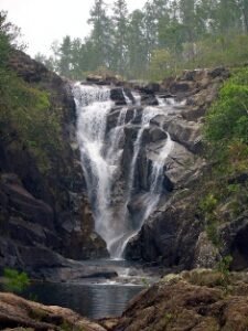 big-rock-waterfall-belize
