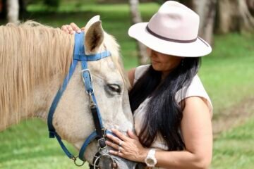 Horseback Riding and Xunantunich from San Pedro