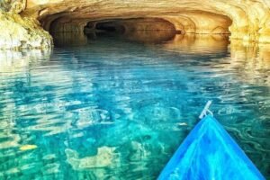 7-mile-Cave-Kayak-River-of-Caves-from-belize-city