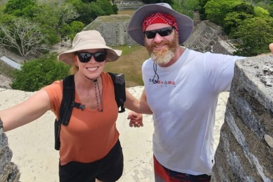 xunantunich - horsebck - cave tube from placencia