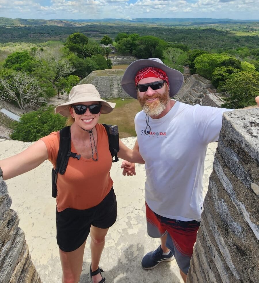 | UpClose Belize Tours xunantunich - horsebck - cave tube from placencia